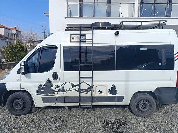 GÜLÜM 2 KİŞİLİK KARAVAN